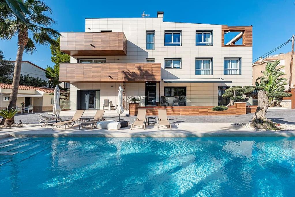 Apartament Lusso E Relax Con Piscina A 2 Minuti Dal Mare Miami Playa Zewnętrze zdjęcie